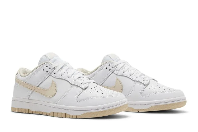 Krossovki-Nike-Wmns-Dunk-Low-White-Pearl-7