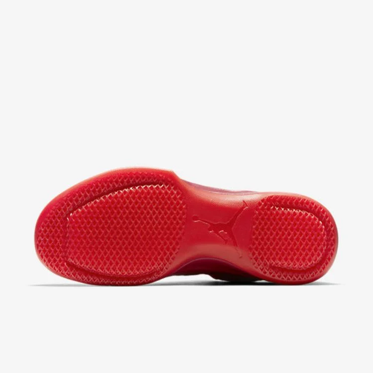Krossovki-Air-Jordan-31-Low-Triple-Red-4