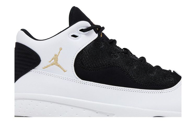 jordan-max-aura-2-white-black-gold-ck6636-107_01