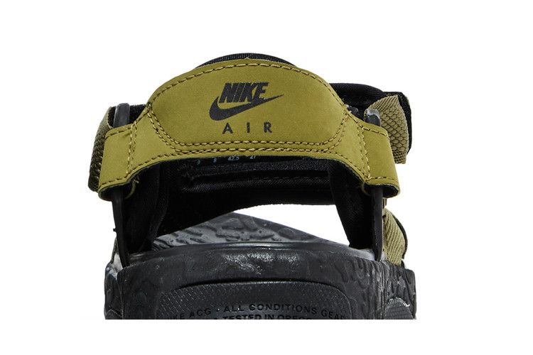 Nike ACG Air Deschutz+ 'Pilgrim'