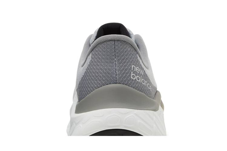Кроссовки New Balance Fresh Foam X Kaiha Road 2E Wide 'Light Aluminum'