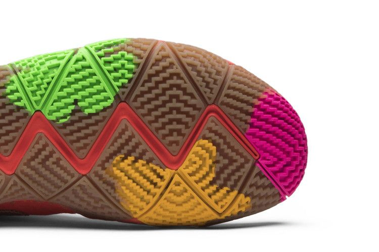 Кроссовки Nike Kyrie 4 'Lucky Charms'