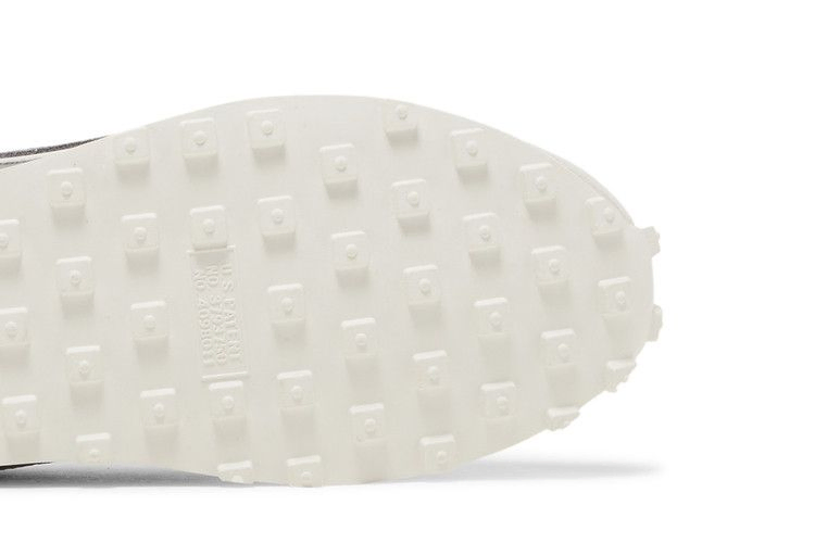 wmns-daybreak-se-light-smoke-grey-dn3399-001_04