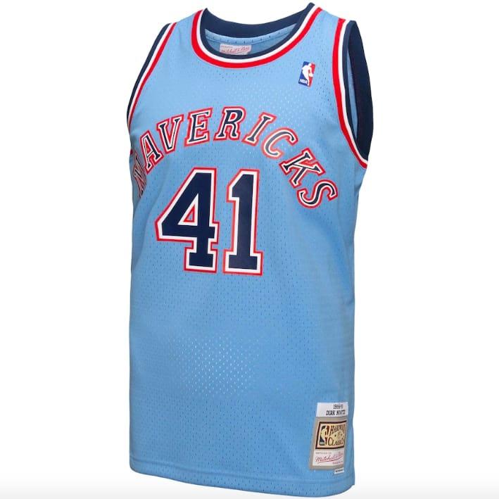 Баскетбольная джерси 1998-99 Dallas Mavericks #41 Dirk Nowitzki Mitchell & Ness Reload 3.0 Light Blue Jersey