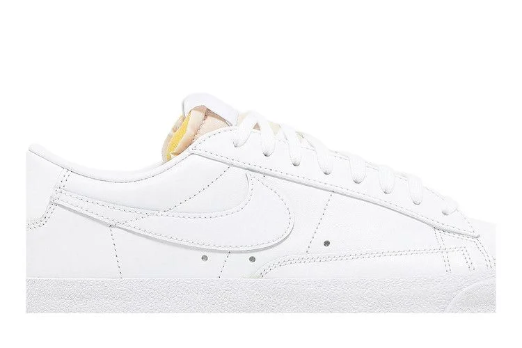 Кроссовки Nike Wmns Blazer Low '77 'Triple White'