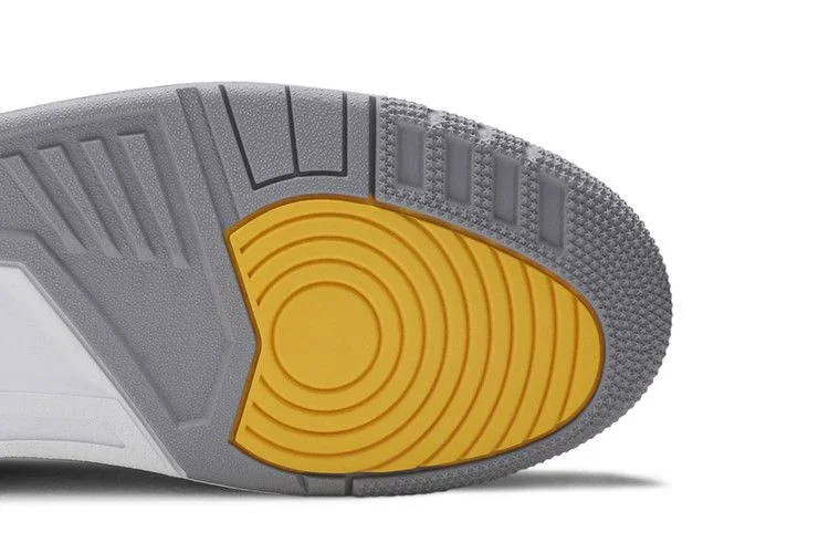 Кроссовки Air Jordan 3 Retro 'Michigan Wolverines' PE