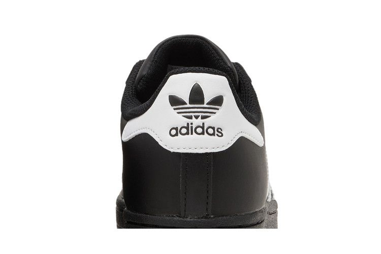 superstar-j-black-white-ef5398_06