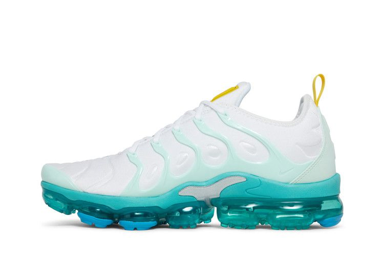air-vapormax-plus-since-1972-dq7645-100_02