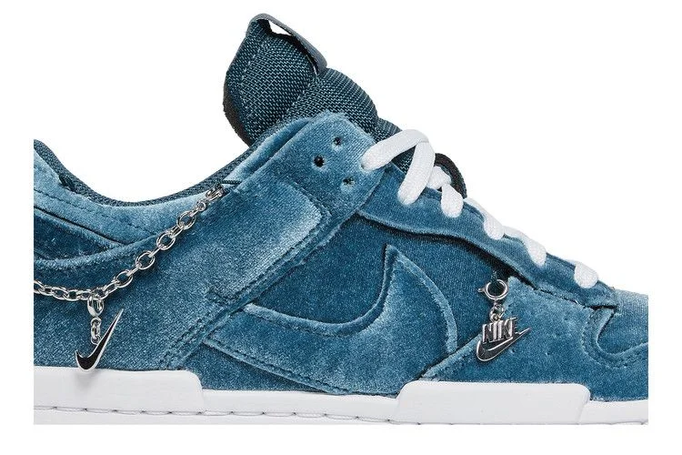 Кроссовки Nike Wmns Dunk Low Disrupt 'Lucky Charms - Ash Green'