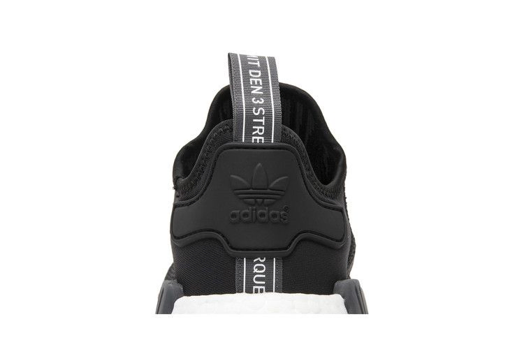 Кроссовки adidas NMD_R1 'Carbon'