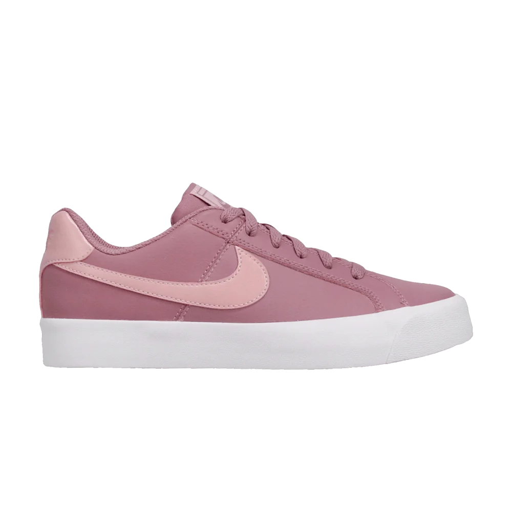 Krossovki-Nike-Wmns-Court-Royale-AC-Plum-Dust