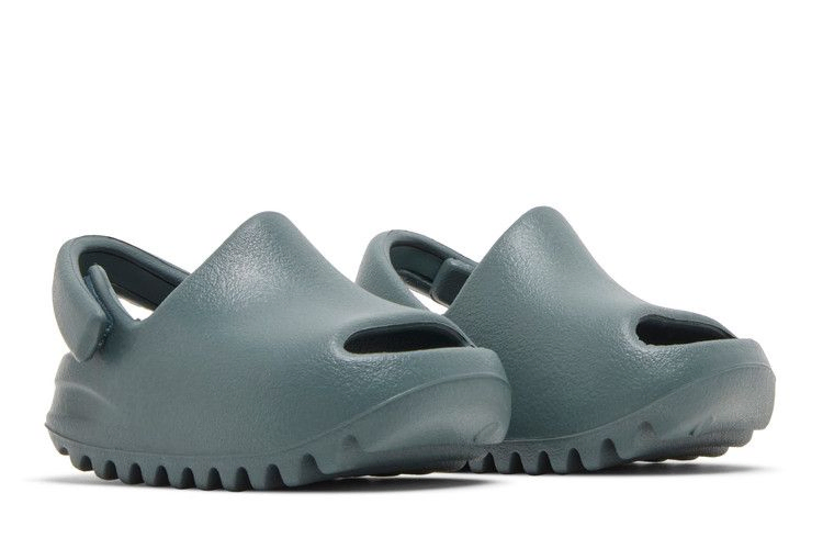 yeezy-slides-infants-slate-marine-id2354_07