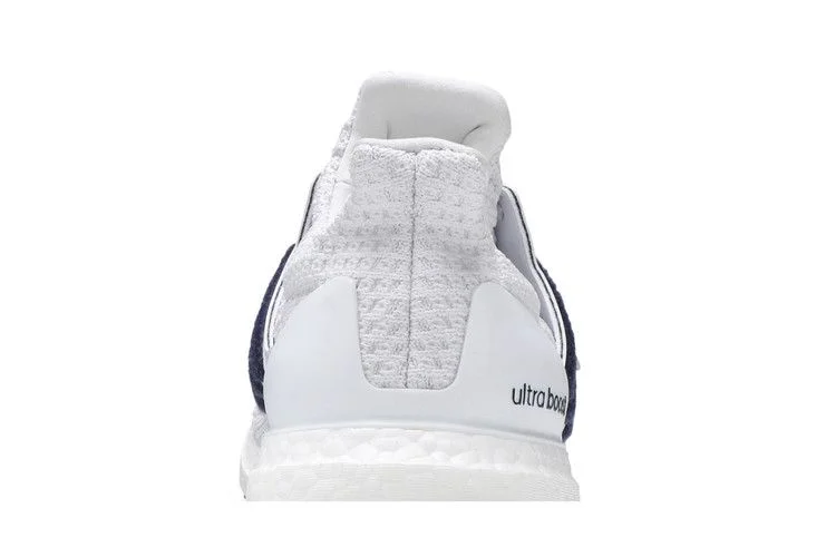Кроссовки Adidas UltraBoost 4.0 'White Collegiate Navy'
