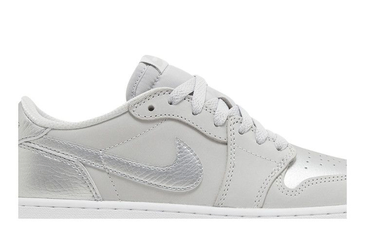 air-jordan-1-retro-low-og-gs-metallic-silver-cz0858-002_01