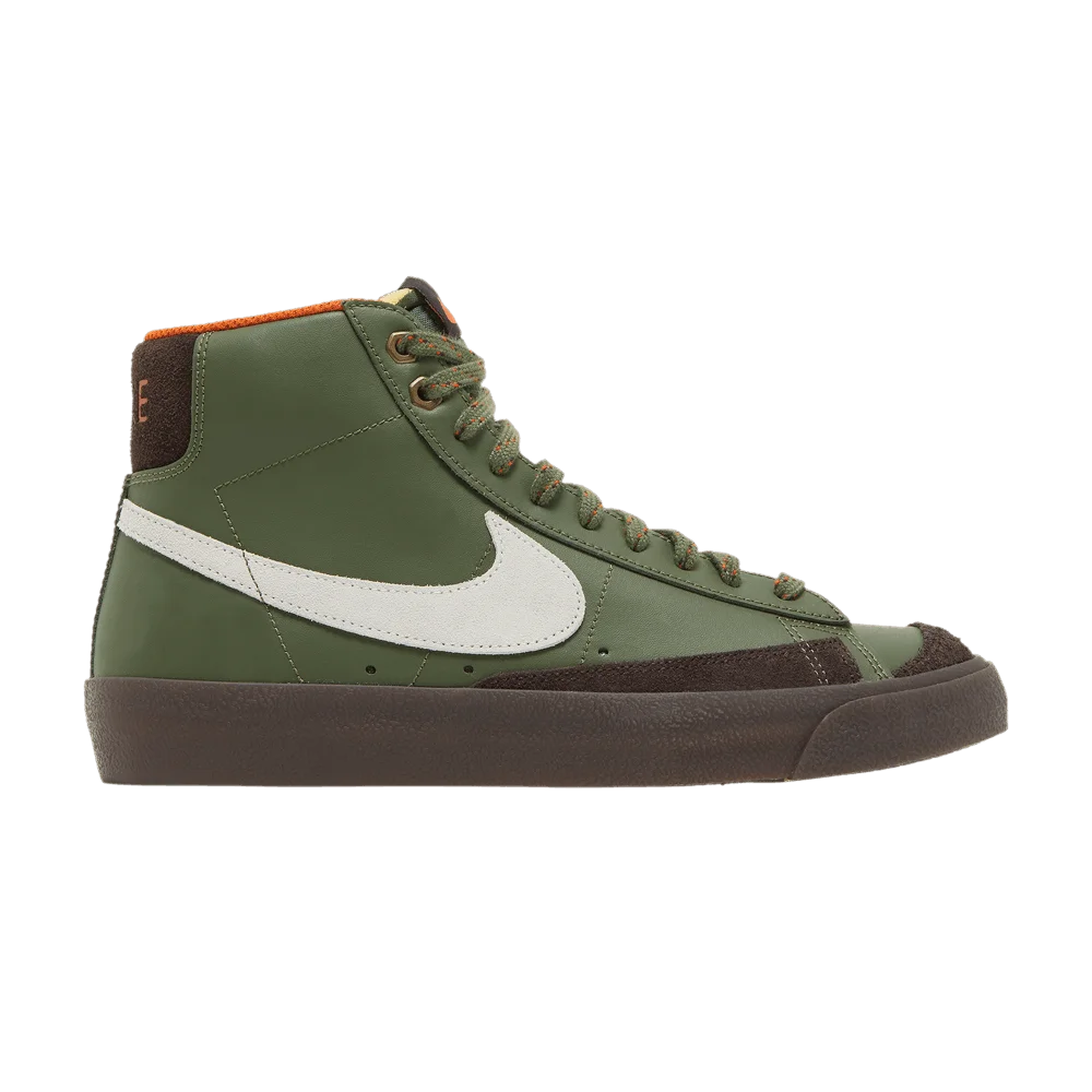 Krossovki-Nike-Blazer-Mid-77-Vintage-Army-Olive