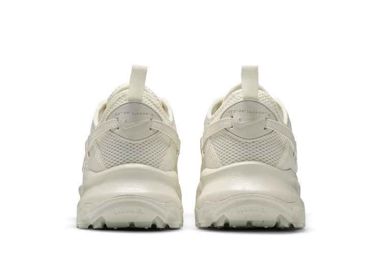 Кроссовки Nike Wmns TC 7900 'Sail'