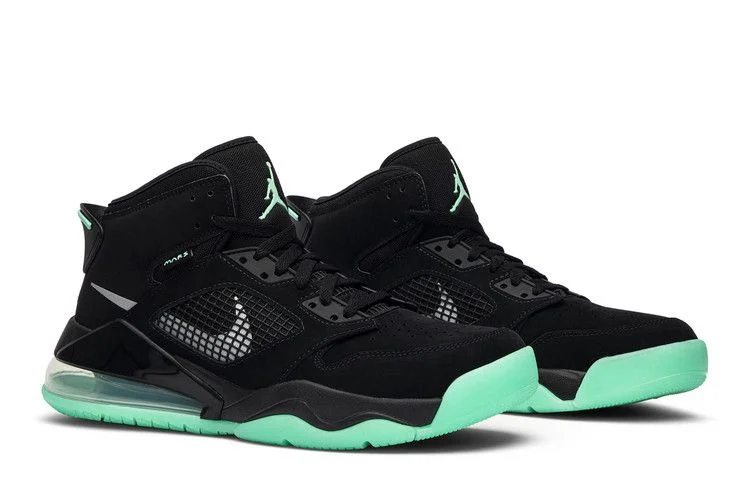 Krossovki-Air-Jordan-Mars-270-Green-Glow-7