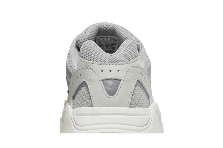 Кроссовки adidas Yeezy Boost 700 V2 'Cream'