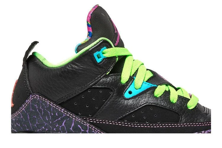 Krossovki-Air-Jordan-Son-of-Mars-Low-GS-1