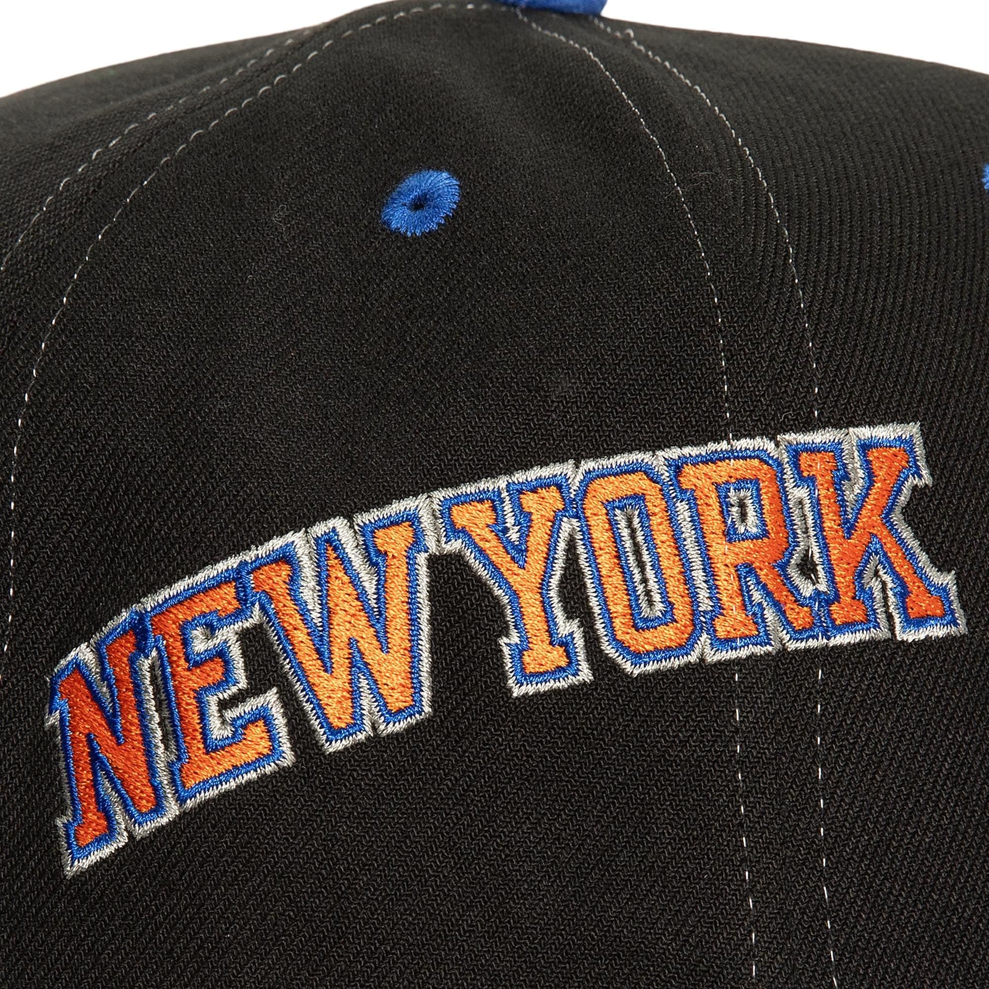 Mitchell-Ness-Overbite-Pro-Snapback-New-York-Knicks-2