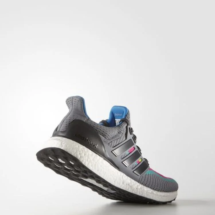 Кроссовки Adidas UltraBoost 2.0 'Rainbow Gradient'