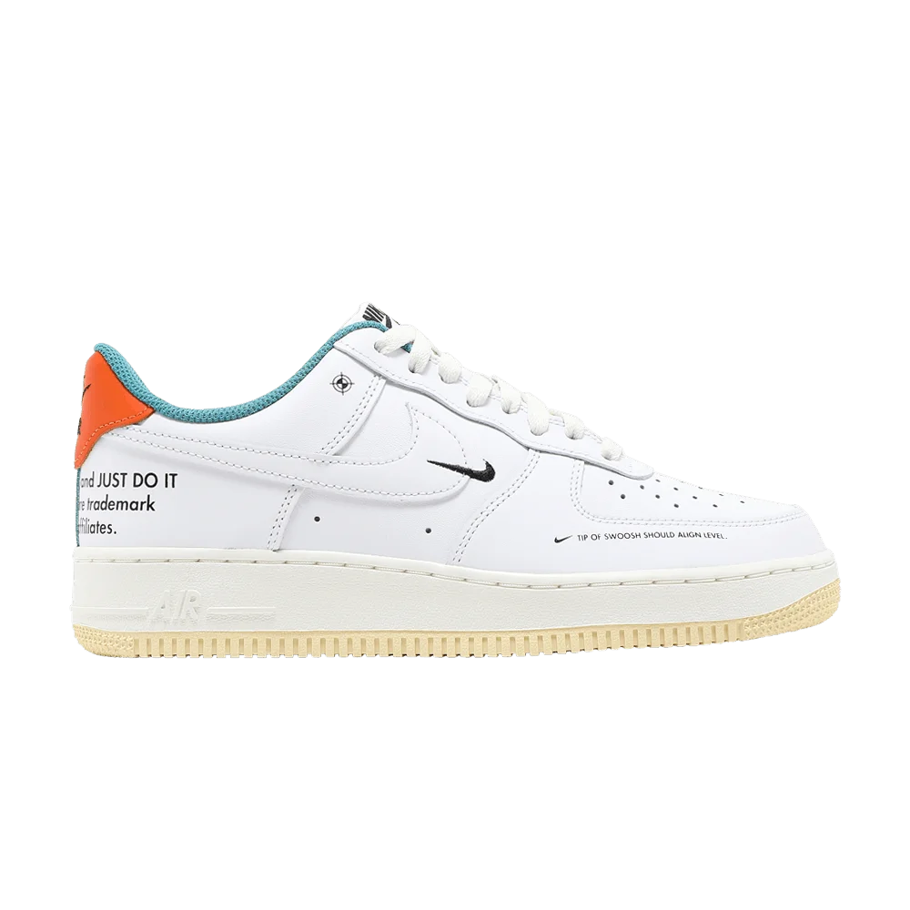 Krossovki-Nike-Air-Force-1-07-LE-Starfish