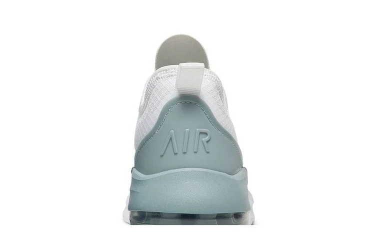 Krossovki-Nike-Wmns-Air-Max-Motion-2-White-Ocean-Cube-6