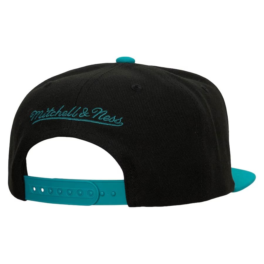Бейсболка Mitchell & Ness Black San Jose Sharks Crooked Path Snapback Hat