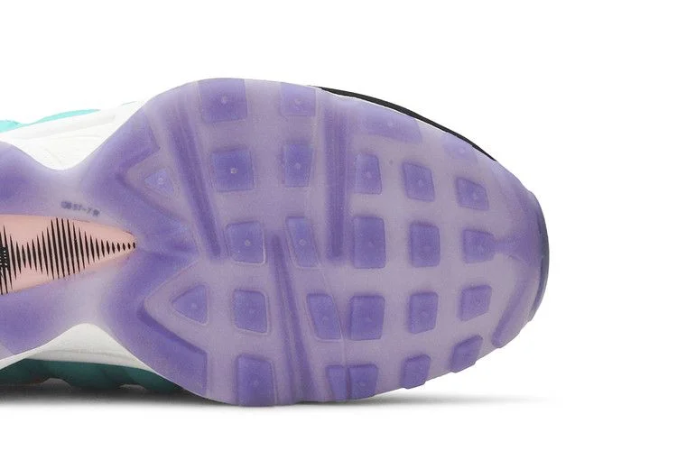 Krossovki-Air-Max-95-GS-Have-A-Nike-Day-4