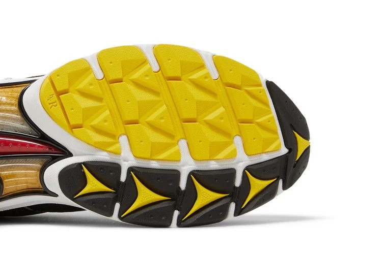 Кроссовки Saucony ProGrid Triumph 4 'Lemon Chrome'