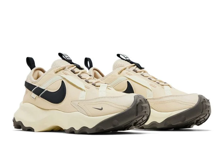 Krossovki-Nike-Wmns-TC-7900-Beach-Off-Noir-7