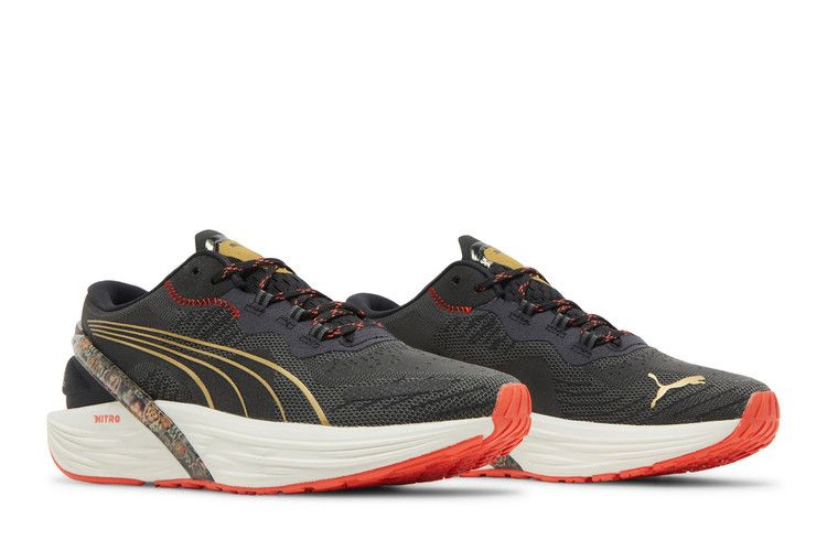 frida-kahlo-x-wmns-run-xx-nitro-floral-black-376623-01_07