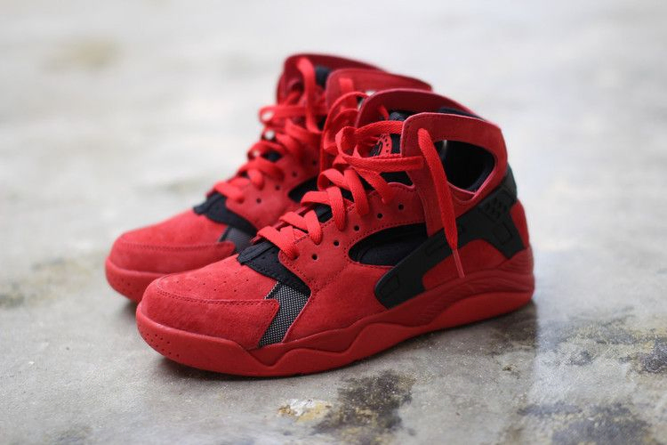 Кроссовки Nike Air Flight Huarache 'University Red Black'