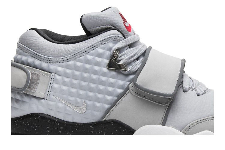 air-trainer-cruz-wolf-grey-777535-001_01
