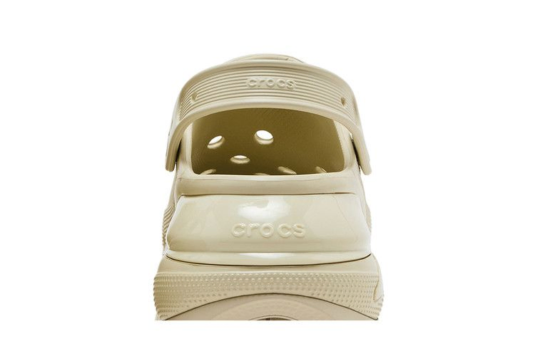 Кроссовки Crocs Mega Crush Clog 'Bone'