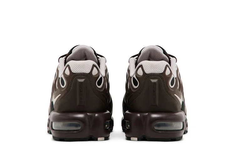 Кроссовки Nike Wmns Air Max Plus Drift 'Baroque Brown'