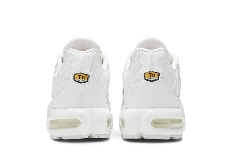 Krossovki-Supreme-x-Nike-Air-Max-Plus-TN-White-5