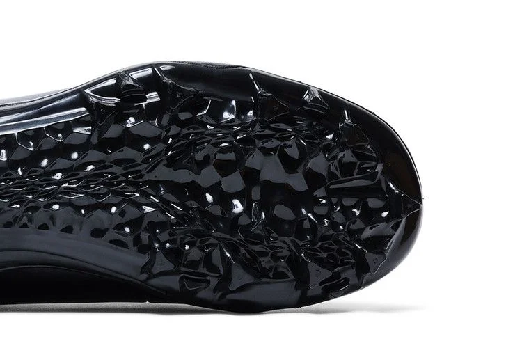 Кроссовки Air Jordan 11 Mid TD Cleat 'Patent Black'