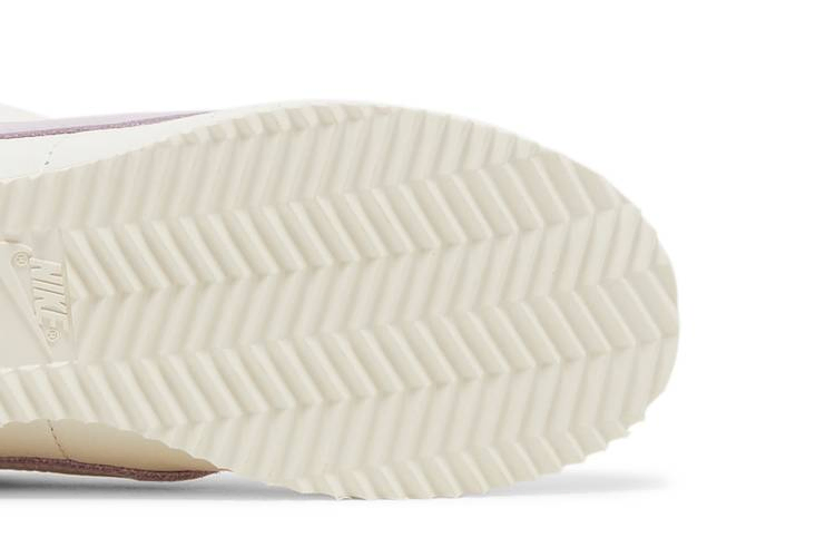 wmns-cortez-se-sail-iced-lilac-fj4608-133_04
