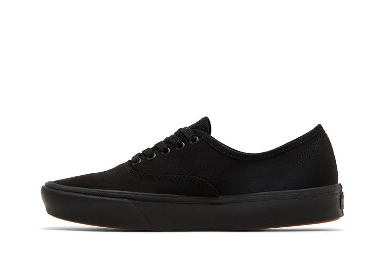 comfycush-authentic-classic-black-vn0a3wm7vnd_02