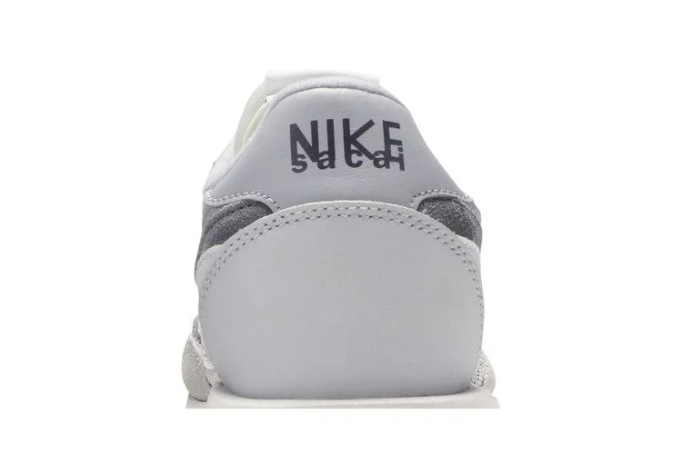 Krossovki-sacai-x-Nike-LDWaffle-Summit-White-6
