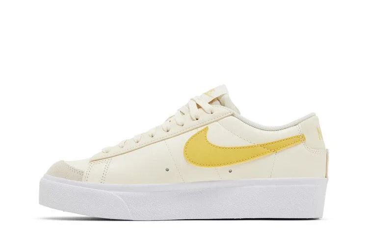 Кроссовки Nike Wmns Blazer Low Platform 'Pale Ivory Saturn Gold'