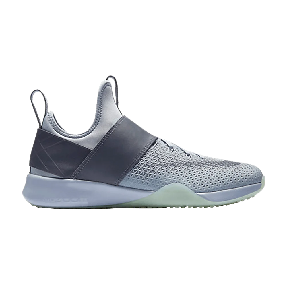 Krossovki-Nike-Wmns-Air-Zoom-Strong-1