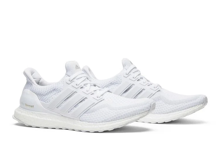 Krossovki-adidas-UltraBoost-2.0-Triple-White-7