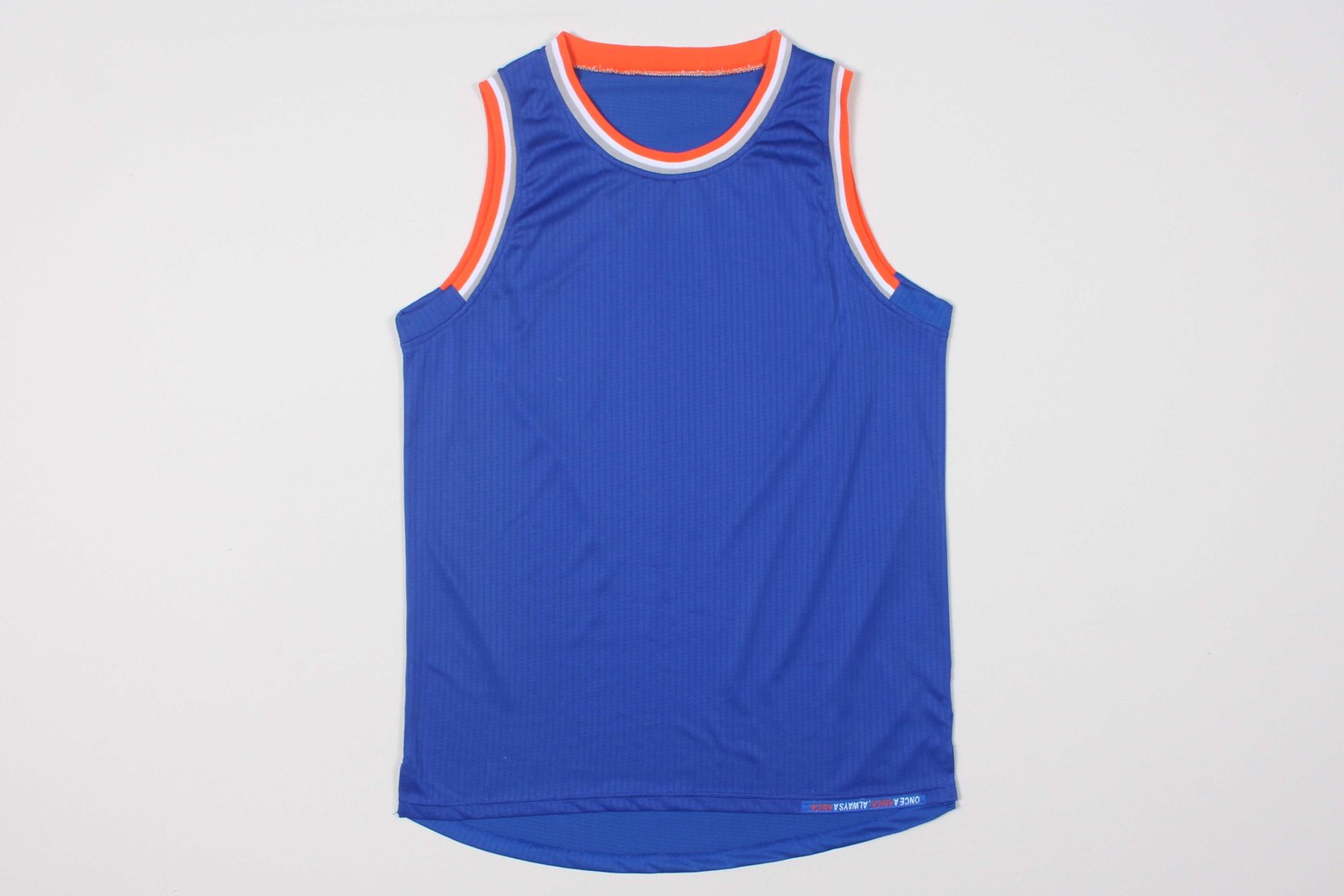 Basketbolnaya-forma-New-York-Knicks-2