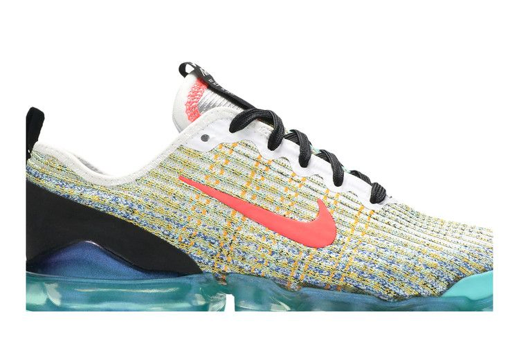 air-vapormax-flyknit-3-gs-white-crimson-turqoise-bq5238-104_01