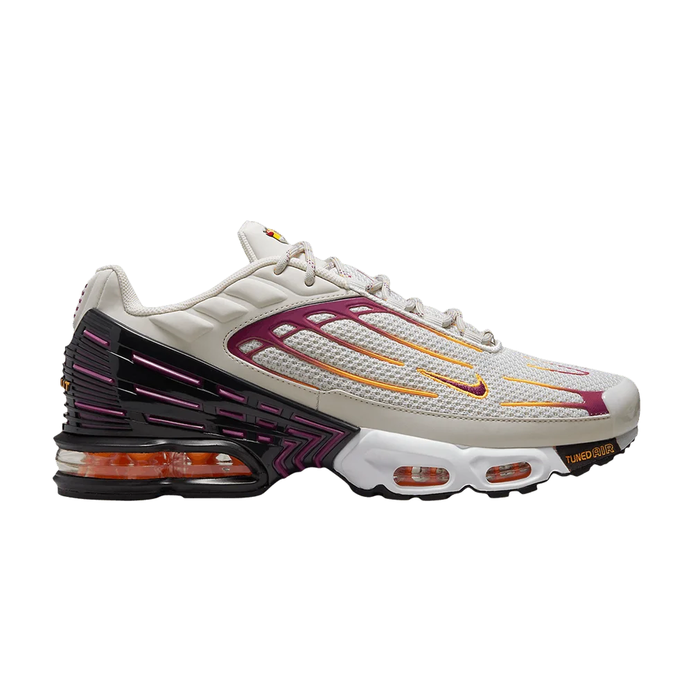 Krossovki-Nike-Air-Max-Plus-3-Carabiner
