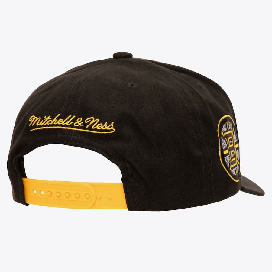 Mitchell-Ness-Black-Boston-Bruins-Suede-Pro-Adjustable-Hat-1