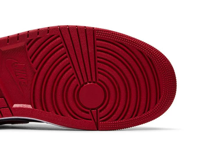 Кроссовки Air Jordan 1 Low 'Patent Varsity Red Black'
