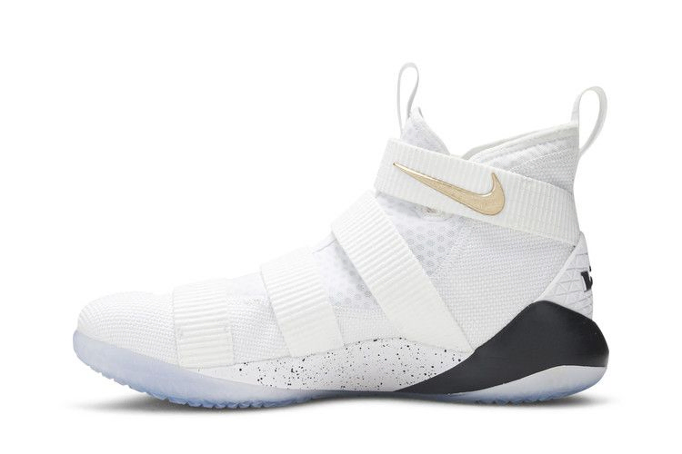 lebron-soldier-11-897644-101_02